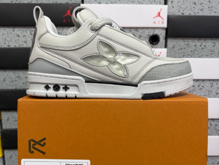 Jordan brand low-top sneaker